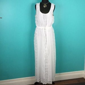 Forever21GORGEOUS!gauzy cotton embroidered maxi